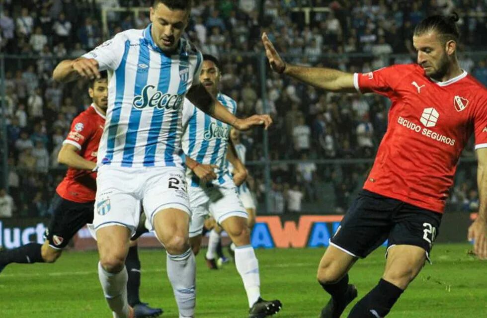 Superliga: Independiente ganó en Tucumán con un jugada "maradoniana" de Figal