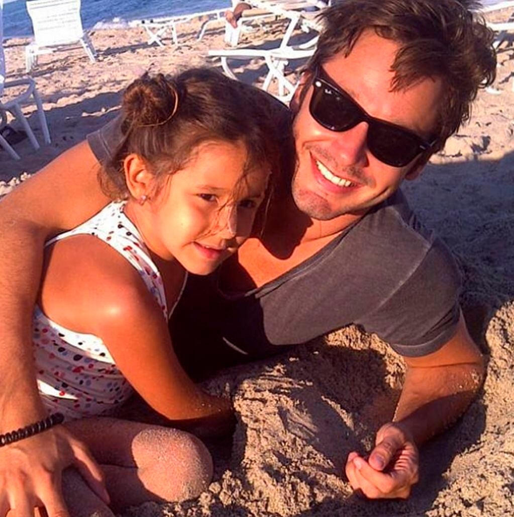 El actor no pudo evitar emocionarse cuando su hija Magnolia preguntó por Blanca / Foto: Instagram