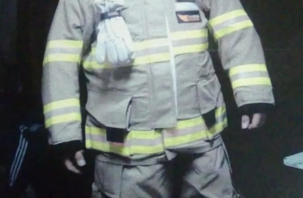 Miguel Romero es bombero del cuartel de Guaymallén