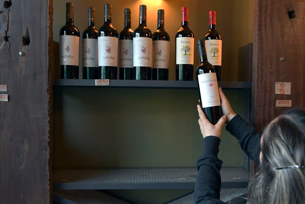 El consumo de vino tocó su mínimo histórico en el país. Foto: Orlando Pelichotti / Los Andes