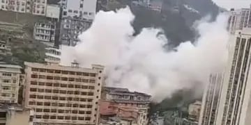 Al menos 20 personas quedan atrapadas tras una explosión