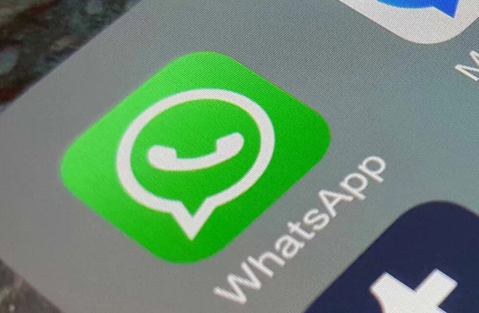WhatsApp cambia su política de privacidad y compartirá todos los datos del usuario con Facebook.