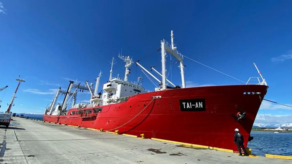 El buque pesquero de capitales chinos TAI-AN. TN