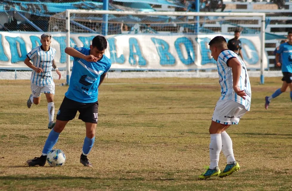 Por la tercera fecha del Torneo Unificación de la Liga Mendocina, Gutiérrez derrotó 1-0 a Argentino.