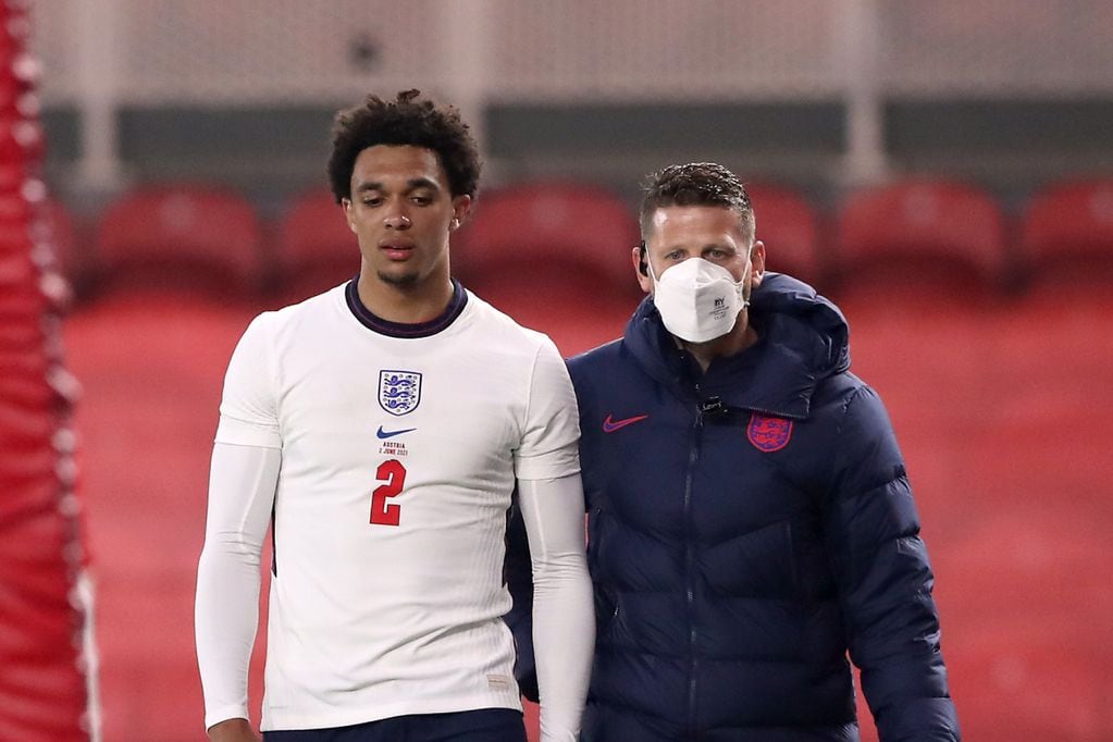 Trent Alexander-Arnold y una lesión que hace sufrir a Inglaterra (AP)