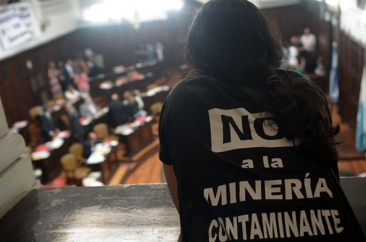 Mineros y antimineros vuelven a pulsear en la Legislatura