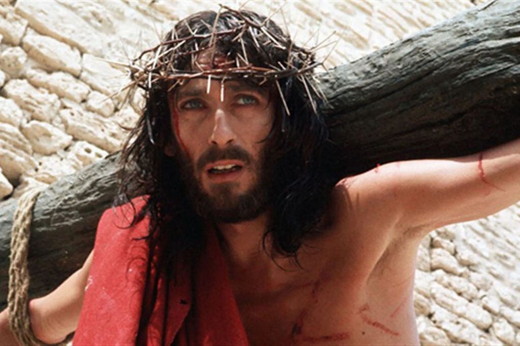 "Jesús de Nazaret" (1977) tuvo gran impacto en todo el mundo. El rostro de Robert Powell se volvió insigne para retratar al Jesús moderno.