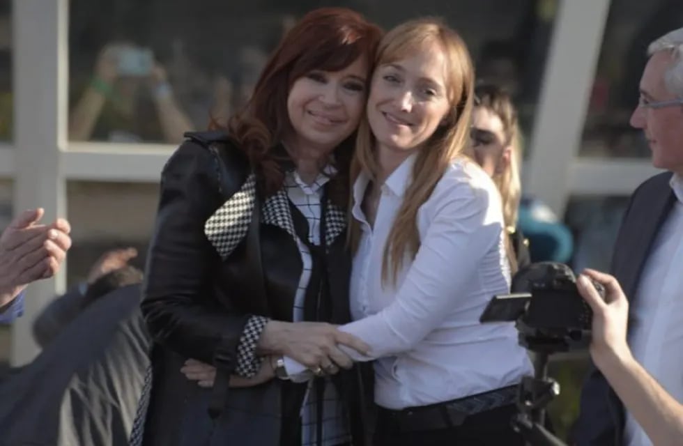 Cristina Fernández y Anabel Fernández Sagasti.