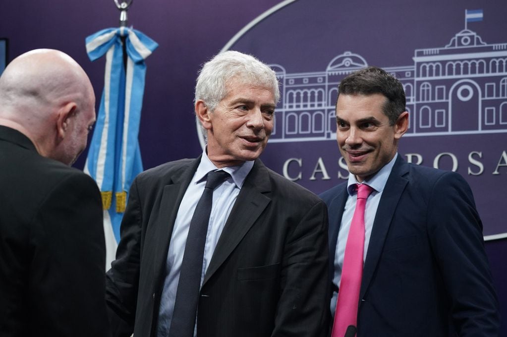 Cúneo Libarona presentó la reforma procesal penal federal - Clarín
