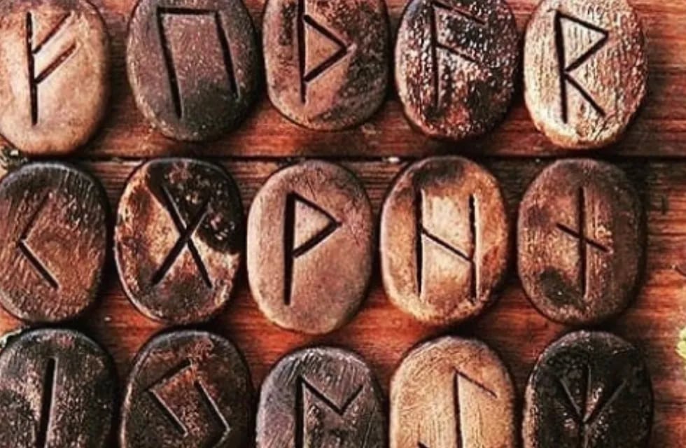 Runas vikingas: entre la comunicación, la “magia” y los ritos que, aún hoy, se mantienen. Foto: Instagram @artsviking