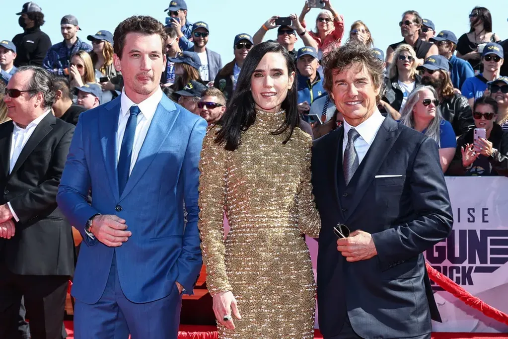 Los tres protagonistas: Miles Teller, Jennifer Connelly y Tom Cruise