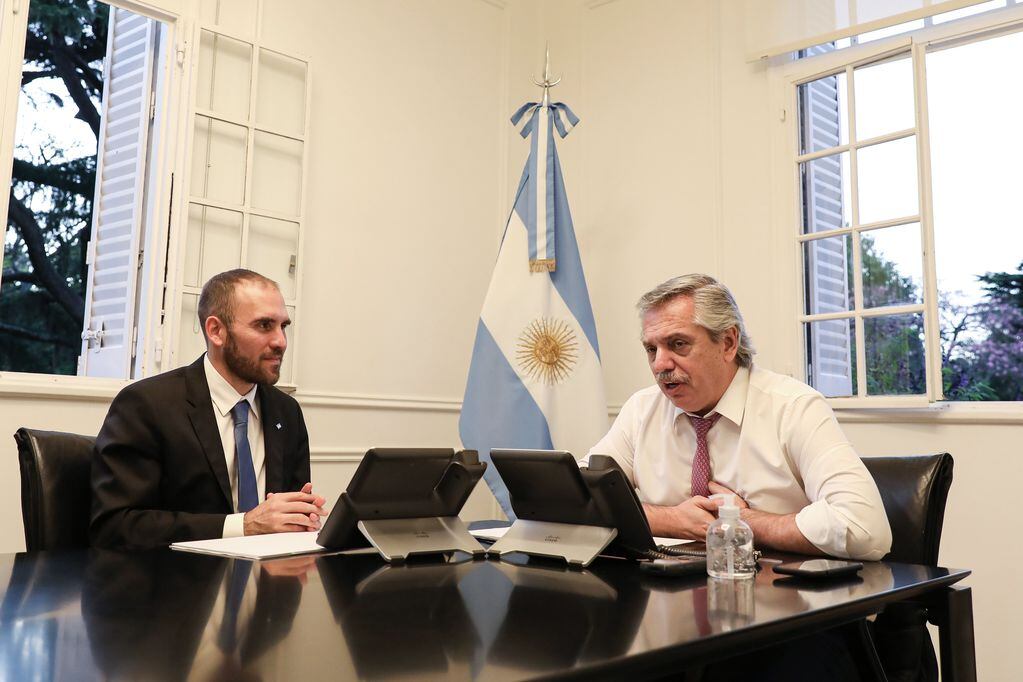 El ministro de Economía Martín Guzmán junto al presidente de la Nación Alberto Fernández.