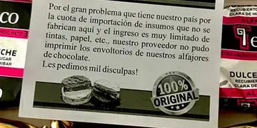 Video: por la crisis económica una empresa de alfajores no puede imprimir sus envoltorios y pidió “mil disculpas”