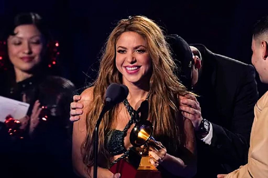 Shakira le dedicó su presente a sus hijos y les prometió seguir adelante.