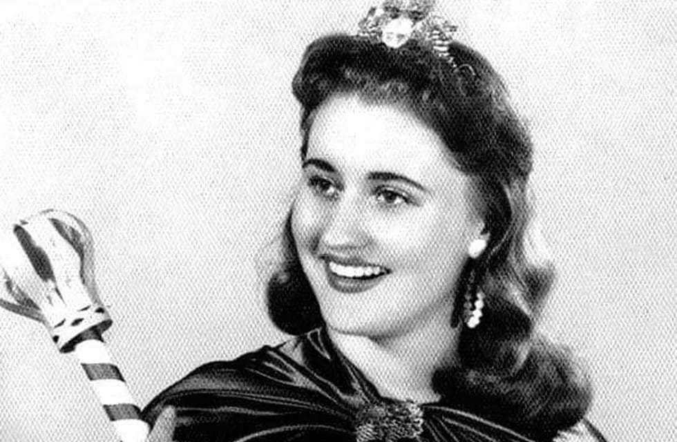 Nelda Rotti, la primera Reina Nacional de la Vendimia alvearense, falleció este lunes 17 de enero a sus 83 años