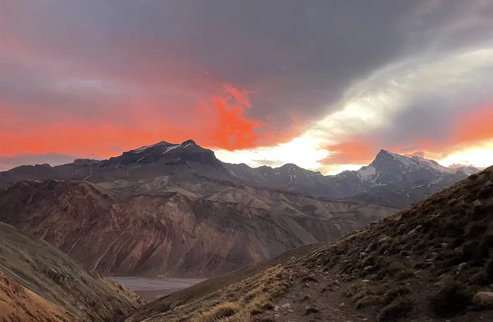 Viento blanco de 100 km/h y que arrasa con todo: así es el Marmolejo, el cerro donde fallecieron los 3 andinistas. Foto: Gentileza Gerardo Castillo