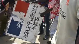 Protestas en la embajada de Francia en Nigeria