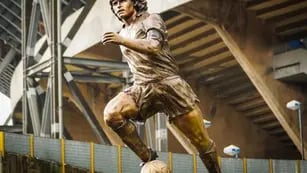 La estatua de Maradona