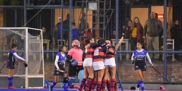 Las chicas Azulgranas con un solitario tanto de Amparo González Casale derrotaron al club Andino y esperan en la gran final por Murialdo.