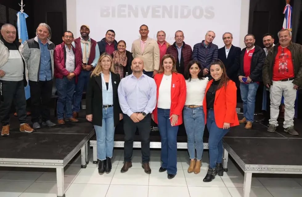 El encuentro se celebró en Junín, en la Casa del Bicentenario, con la participación de San Martín y Rivadavia. Foto: Gentileza