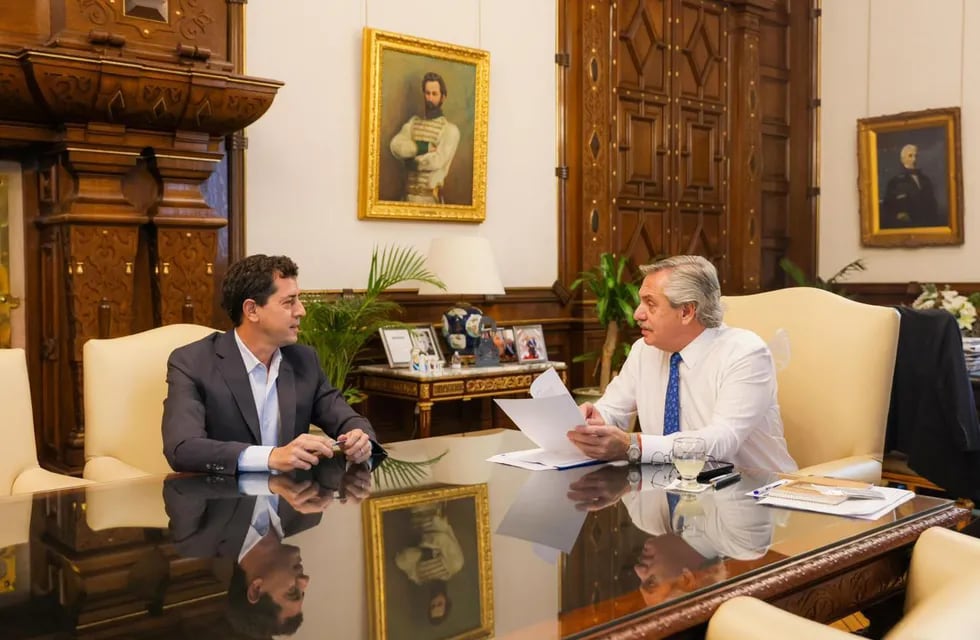 Reconciliación. Luego de varios meses, el presidente Alberto Fernández compartió una foto con el ministro Eduardo de Pedro.