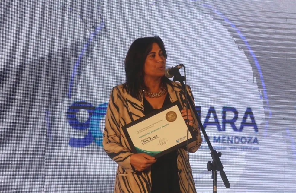 Leticia Calvente, fue dintinguida como ganadera del año por la Cámara de Comercio de General Alvear. Foto gentileza Javier Rufay.
