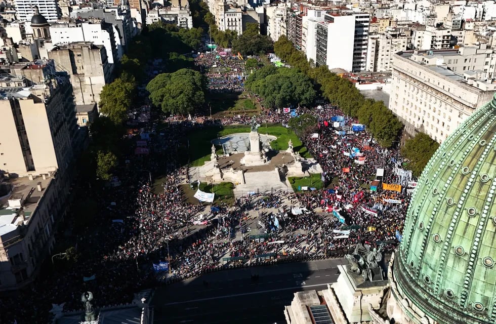 Marcha Federal Universitaria en la ciudad de Buenos Aires. (Clarín)