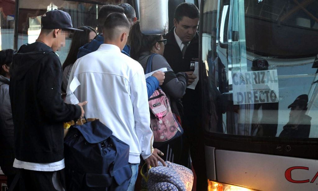 Desde el Día del Estudiante 2009, los controles -incluso en la terminal de ómnibus- se volvieron más estrictos. Foto: Archivo Los Andes (Imagen ilustrativa).