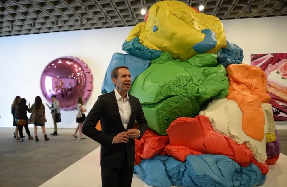Artista Jeff Koons muestra en Nueva York su célebre y vilipendiado arte