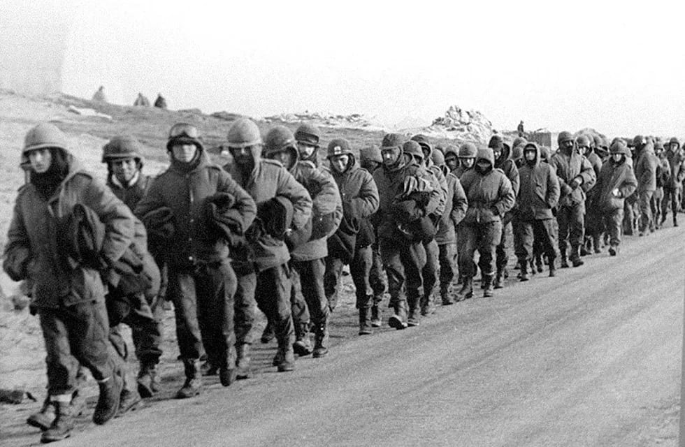 Hoy se cumplen 41 años de la Guerra de Malvinas. Y cada día es más imprescindible el homenaje a caídos y sobrevivientes.