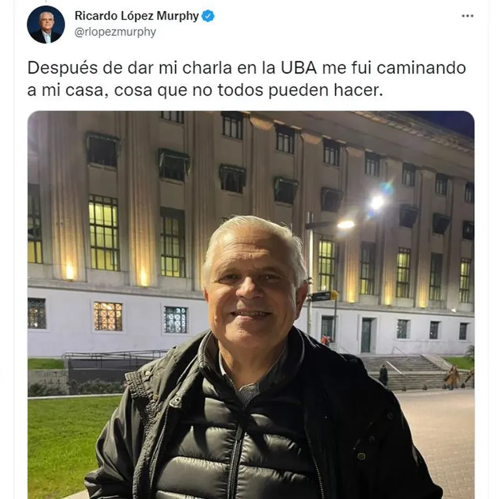 Tuit del Ricardo López Murphy a la salida de la charla en la UBA. Foto: Web