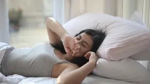 Las mujeres necesitan dormir más