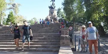 Turistas en Mendoza