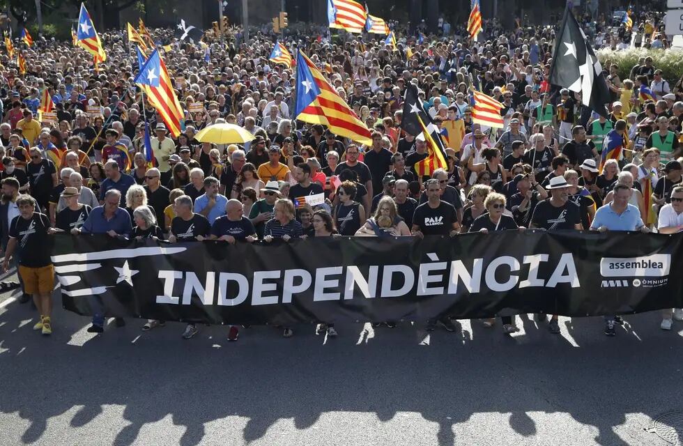 Miles de personas se manifestaron en favor de la independencia de España