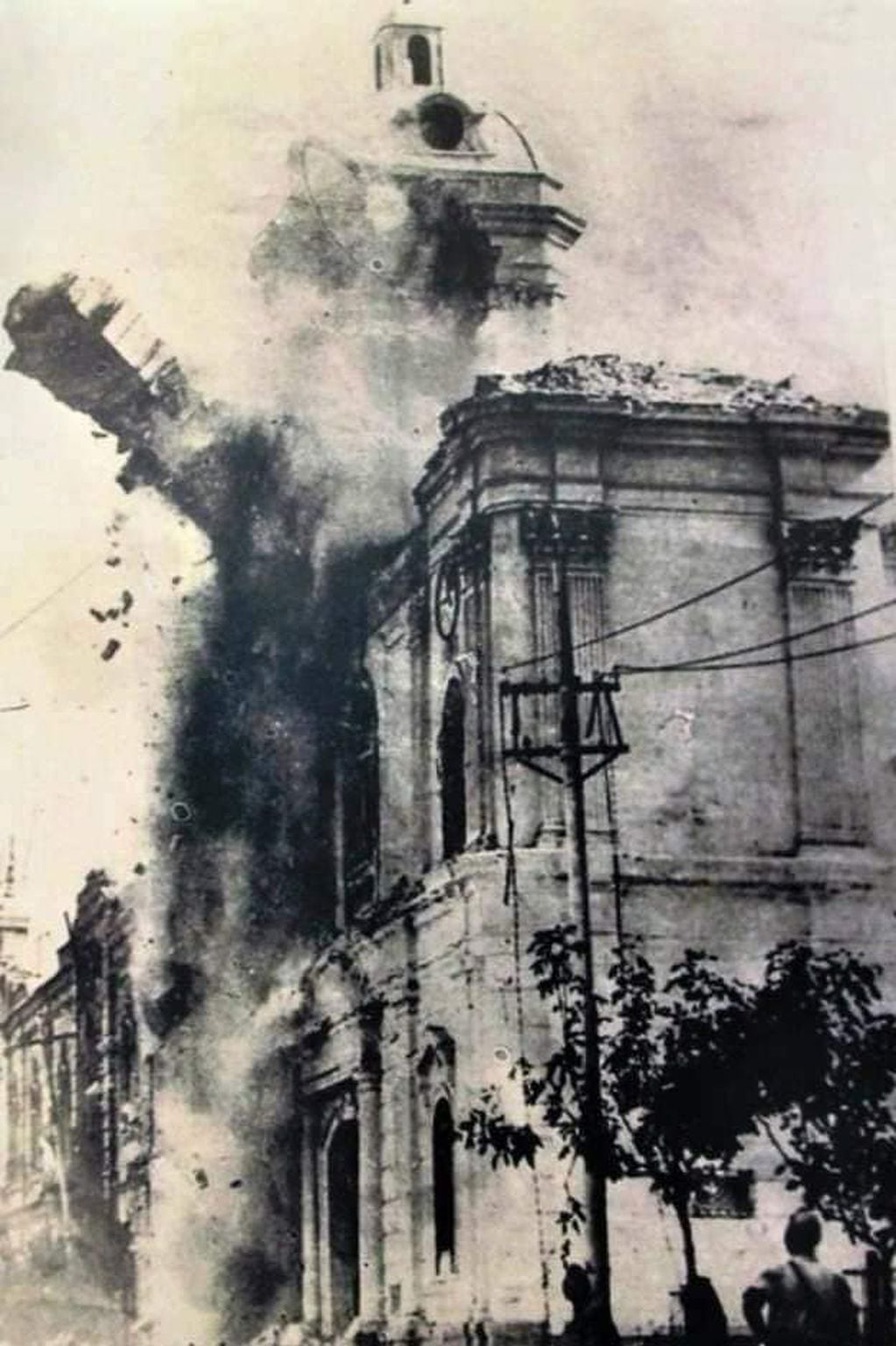 El terremoto y su destrucción sobre la Iglesia.