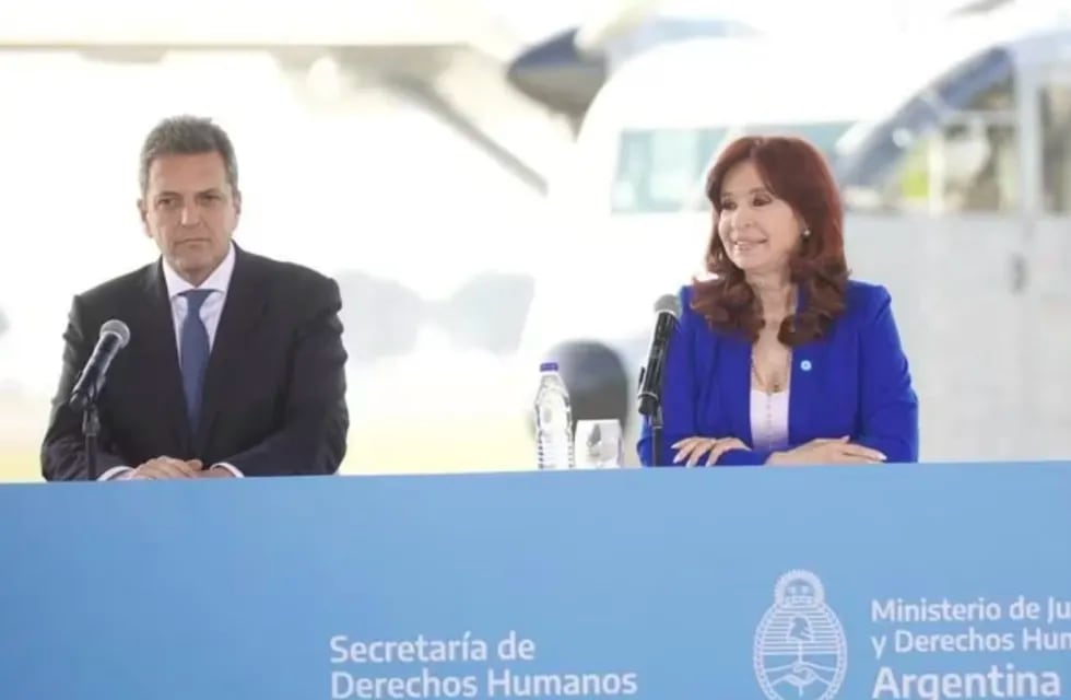 Cristina Kirchner junto a Sergio Massa.