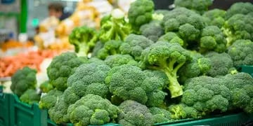 Existen algunos vegetales fáciles de incorporar en la dieta que ayudan a prevenir el tipo de cáncer más popular en Argentina.