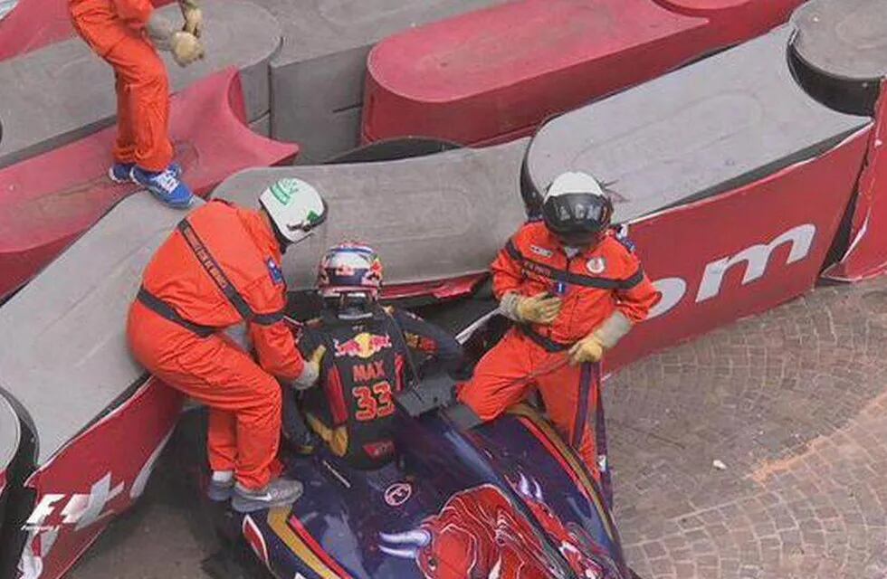 F1: mirá el accidente de Max Verstappen en el GP de Mónaco