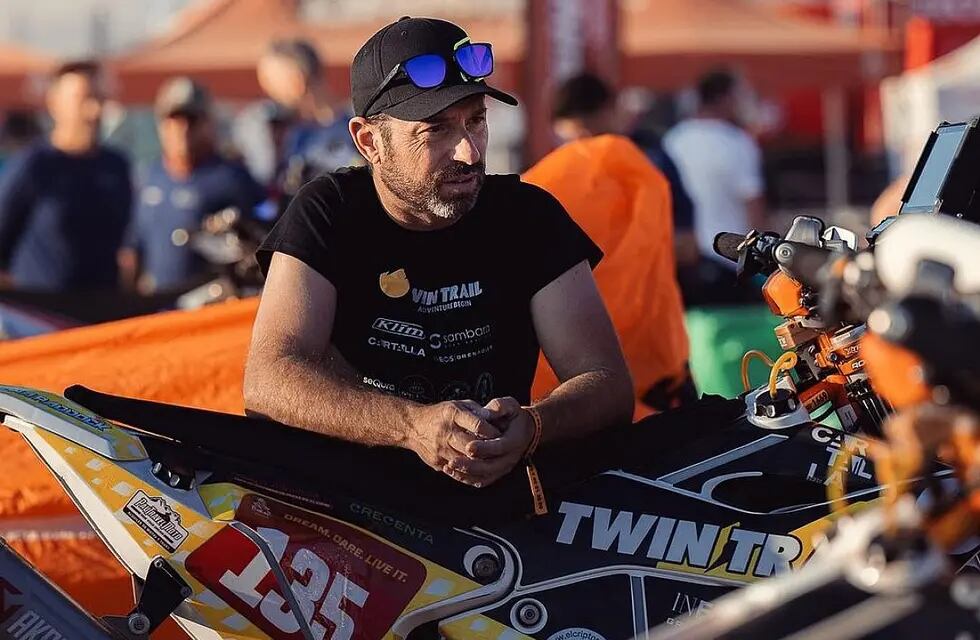 El español Carles Falcón disputaba en Arabia Saudita su segundo Rally Dakar. (@AutomundoArg)