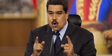 "La derecha contrata delincuentes para que los roben y los saqueen y los destruyan", dijo Maduro (AP).