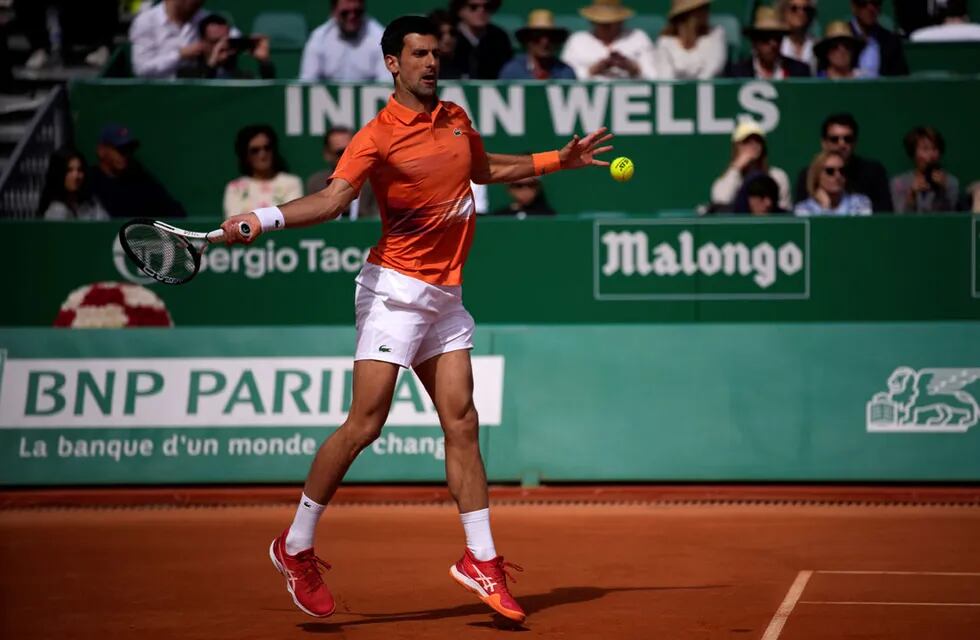 El serbio Novak Djokovic volvió a jugar un torneo de los grandes. Este martes hizo su debut en el Masters de Montecarlo. (AP)