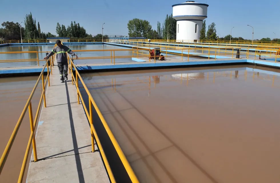 Falta de agua: problemas en las plantas potabilizadoras del Gran Mendoza. Foto: Orlando Pelichotti
