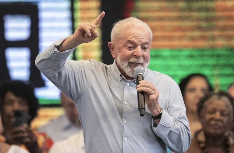 Lula criticó la decisión del tribunal español sobre libertad de Daniel Alves tras la condena por violación