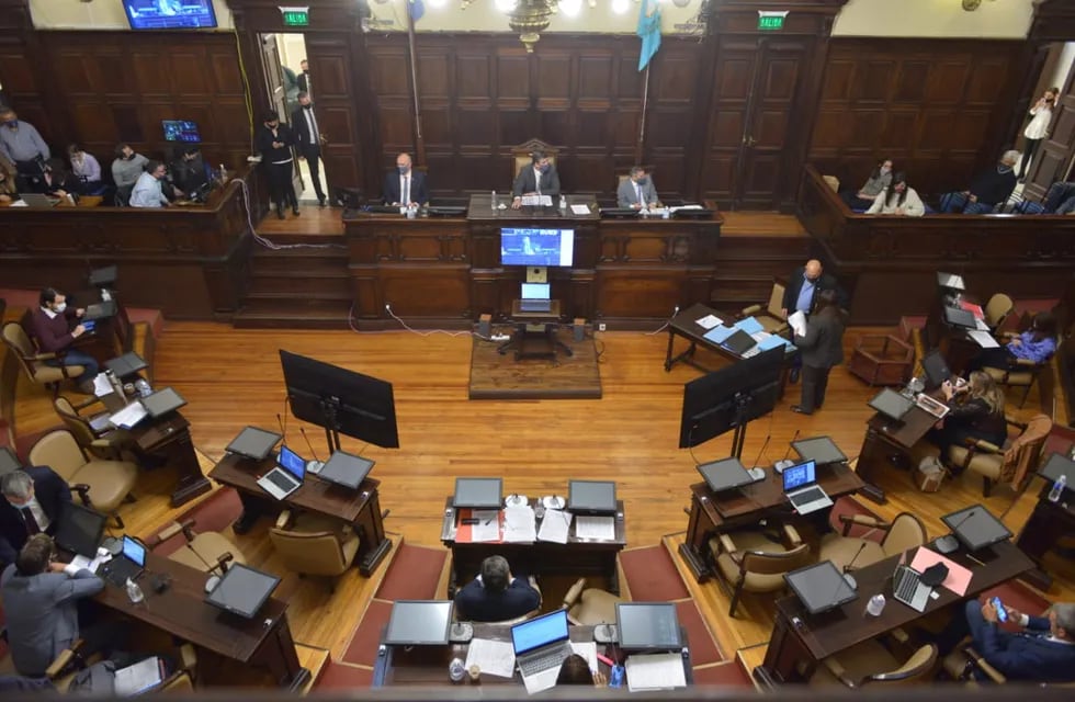 La Cámara de Senadores aprobó los cambios en la ley de Ficha Limpia, que vuelve a Diputados
