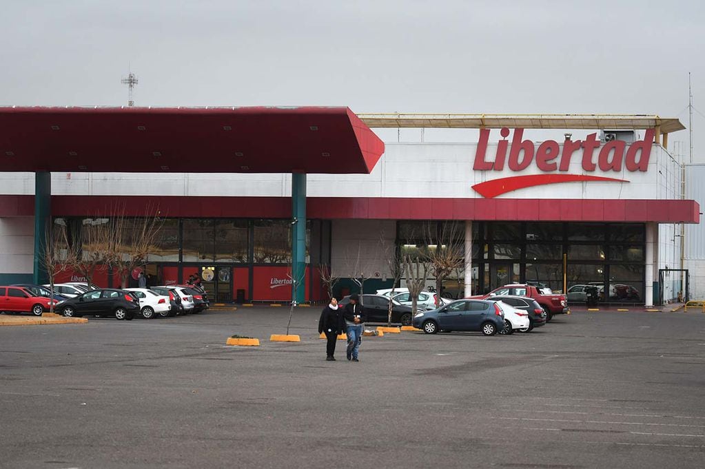 Una empresa francesa está interesada en la compra de la cadena de hipermercados Libertad.

 Foto: José Gutierrez / Los Andes