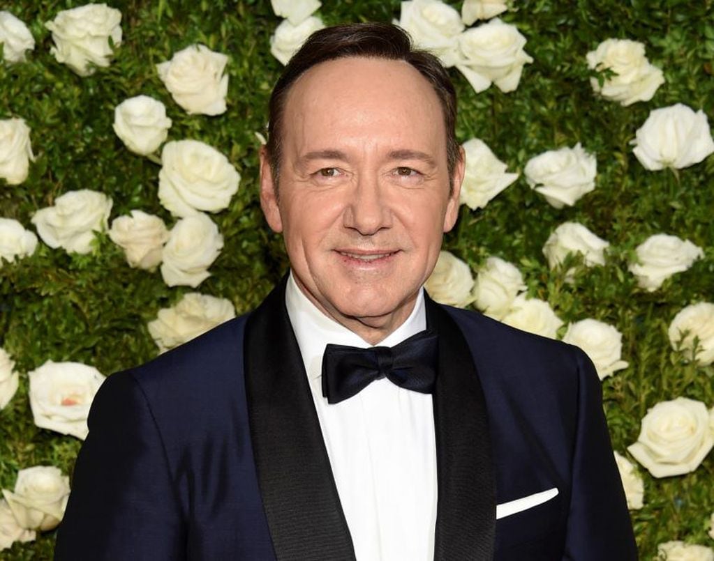 FILE - In this June 11, 2017, file photo, Kevin Spacey arrives at the 71st annual Tony Awards at Radio City Music Hall in New York\u002E Spacey says he is “beyond horrified” by allegations that he made sexual advances on a teen boy in 1986\u002E Spacey posted on Twitter that he does not remember the encounter but apologizes for the behavior\u002E (Photo by Evan Agostini/Invision/AP, File)
