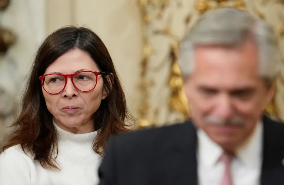 La ministra de Economía Silvina Batakis, cierra la semana con medidas que, por ahora, implican la continuidad de los programas de Guzmán