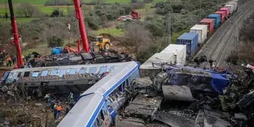 Choque de trenes en Grecia