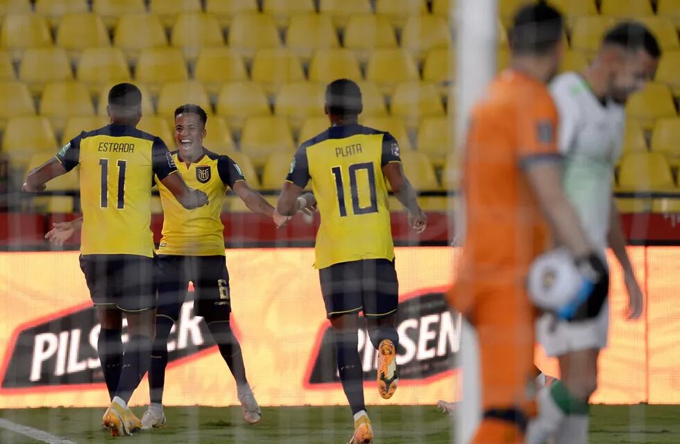 Ecuador liquidó a Bolivia en los primeros minutos del partido. (AP)