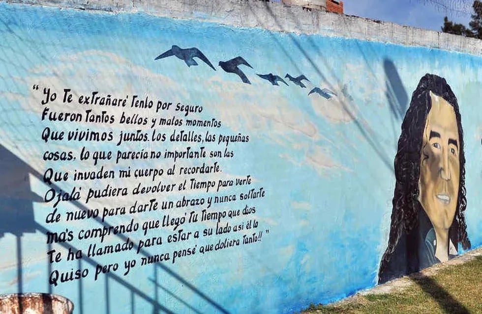 Claudio Ariel “el Pájaro” Cantero, el cabecilla de la banda “Los Monos”, fue asesinado en mayo del año pasado. Su rostro quedó inmortalizado en un mural gigantesco denominado “Ciudad de Dios”, ubicado en Villa La Granada. 